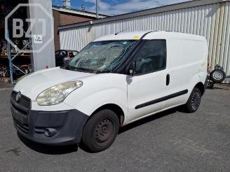 Salvage car Fiat Doblo Doblo Cargo (263), Van, 2010 1.3 MJ 16V Euro 4 2011/4