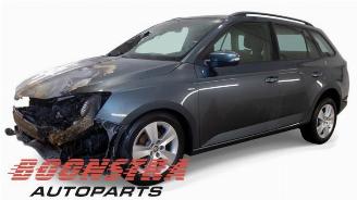 krockskadad bil auto Skoda Fabia Fabia III Combi (NJ5), Combi 5-drs, 2014 / 2022 1.0 TSI 12V 2019/4