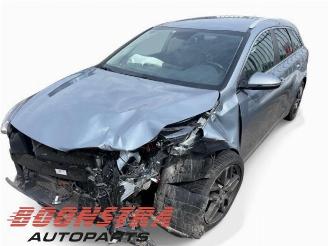 Coche siniestrado Kia Cee d Ceed Sportswagon (CDF), Combi 5-drs, 2018 1.4 T-GDI 16V 2020/10