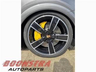 Porsche Cayenne Cayenne III (9YA), SUV, 2017 4.0 V8 Turbo S 32V E-Hybrid picture 16