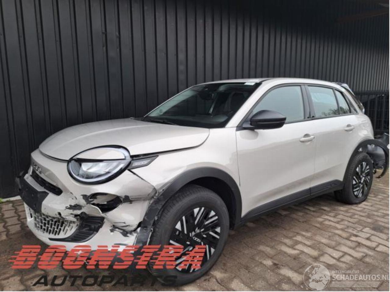 Fiat 600 600 (365), Hatchback 5-drs, 2023 1.2 Hybrid 100