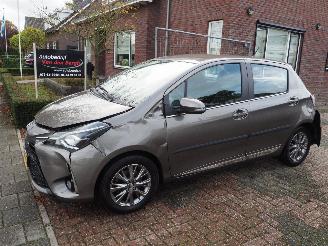 Coche accidentado Toyota Yaris 1.5 VVT-i Executive Automaat 2017/12