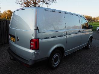 Volkswagen Transporter 2.0 TDI L1H1 picture 4