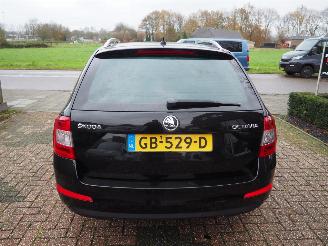 Skoda Octavia 1.6TDI Ambition Businessline picture 5