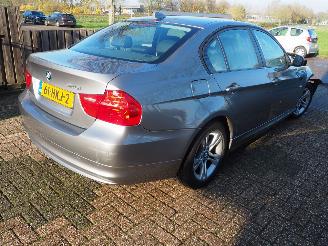 BMW 3-serie 320i Business Line Automaat picture 4