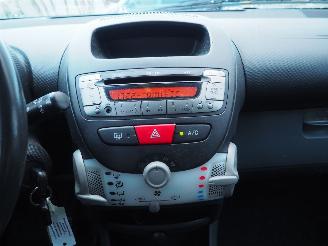 Peugeot 107 1.0 Active Automaat picture 16