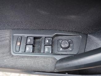 Volkswagen Tiguan 1.5 TSI Act ComfortLine Business picture 24