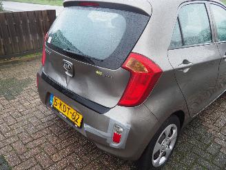 Kia Picanto 1.0 CVVT ISG Comfort pack picture 9