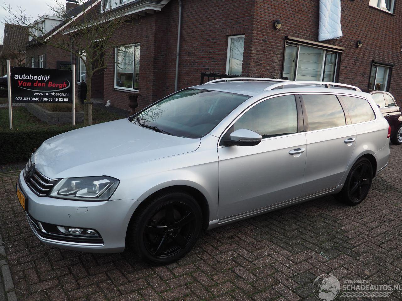 Volkswagen Passat 1.4 tsi High Exe DSG