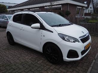 Peugeot 108 1.0 E-VTi Active Top! picture 3