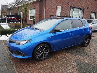 Damaged car Toyota Auris 1.8 Hybrid dynamic Ultimate 2019/4