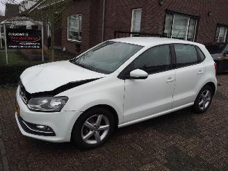 Vaurioauto  passenger cars Volkswagen Polo 1.2 TSI Comfortline 2015/8