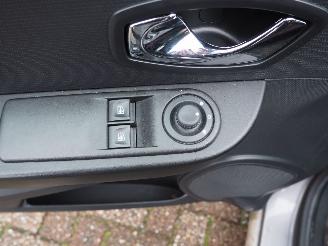 Renault Clio 0.9 TCe Authentique picture 19