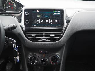 Peugeot 208 1.2 PureTech Blue lion picture 15