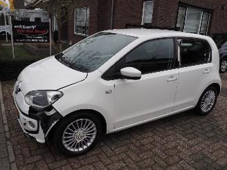 Unfallwagen Volkswagen Up! 1.0 High Up! BlueMotion 2013/1