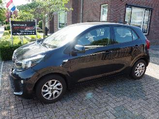 Schadeauto Kia Picanto 1.0 MPi DynamicLine 2020/2