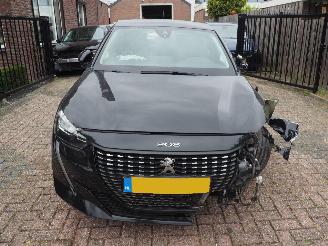 Peugeot 208 1.2 PureTech Active Pack Automaat picture 2