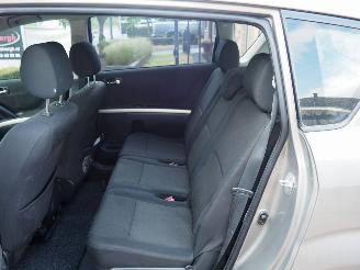 Toyota Corolla-verso 2.0 D-4D Sol picture 11