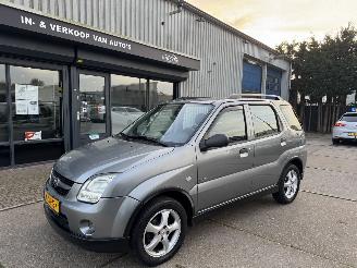 krockskadad bil auto Suzuki Ignis 1.3 16V 69KW AIRCO 2005/12
