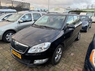 krockskadad bil auto Skoda Fabia 1.2 TDI AIRCO 2011/2