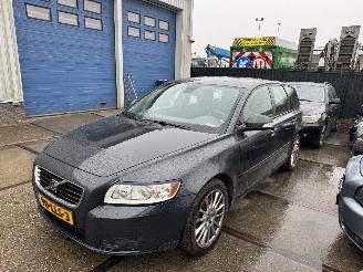 Unfallwagen Volvo V-50 2.0D Sport 107kw 2010/5
