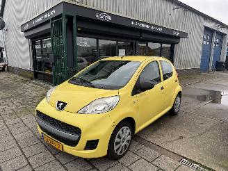 skadebil auto Peugeot 107 1.0 12V AIRCO 5-DEURS 2011/5