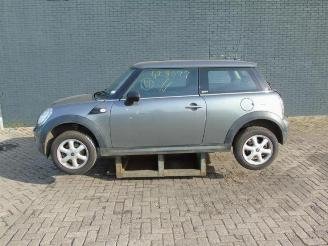 Vrakbiler auto Mini One Mini (R56), Hatchback, 2006 / 2013 1.4 16V One 2009/9