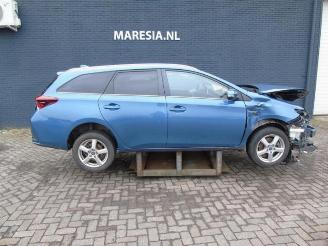 Vrakbiler auto Toyota Auris Auris Touring Sports (E18), Combi, 2013 / 2018 1.8 16V Hybrid 2016/1