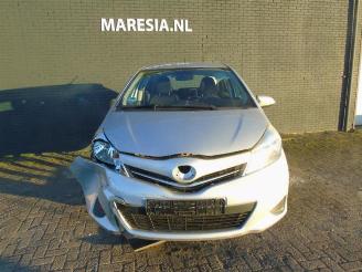 Toyota Yaris Yaris III (P13), Hatchback, 2010 / 2020 1.0 12V VVT-i picture 2
