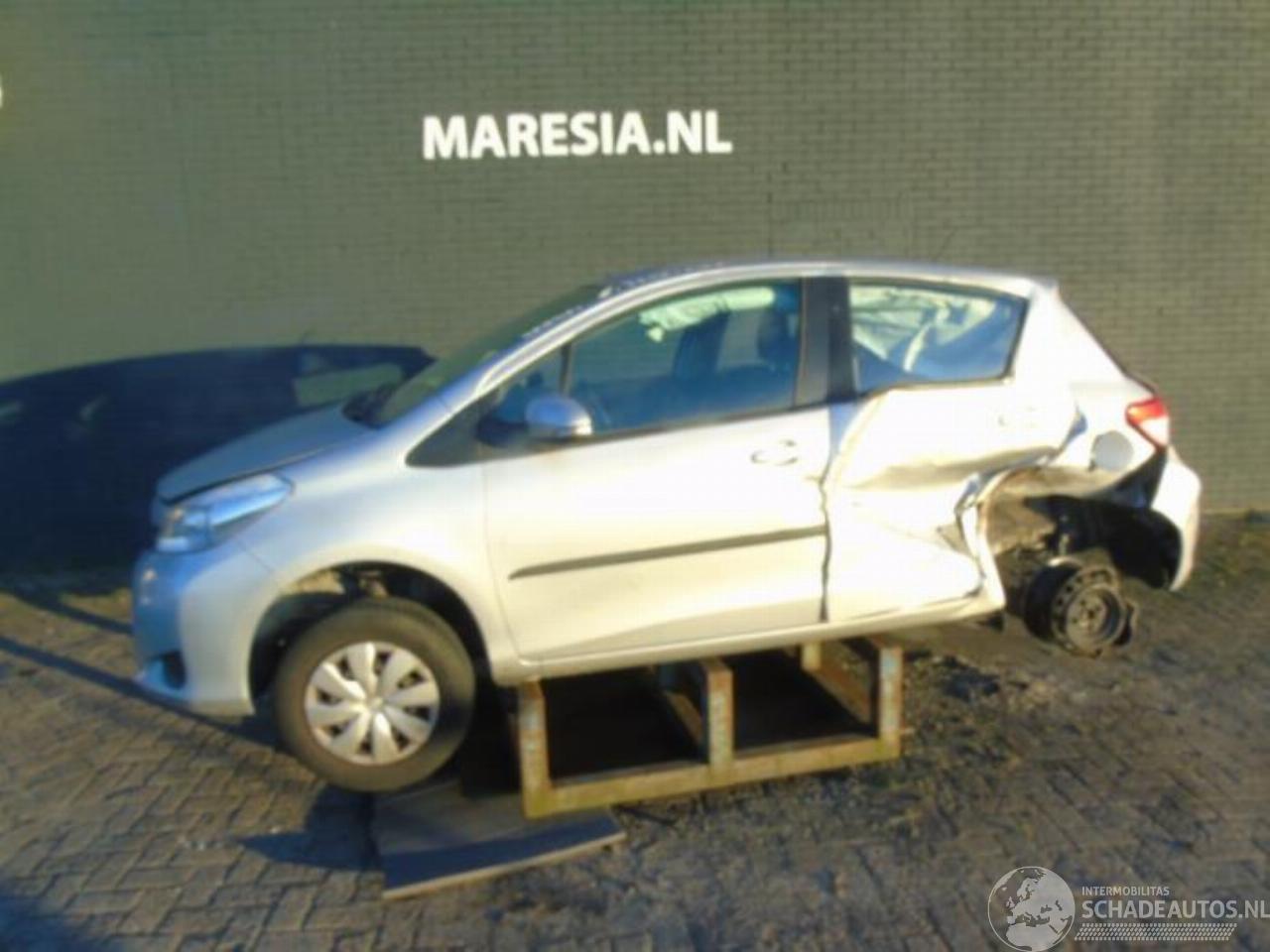 Toyota Yaris Yaris III (P13), Hatchback, 2010 / 2020 1.0 12V VVT-i