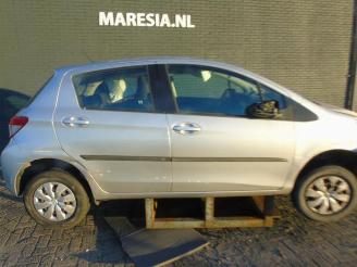 Toyota Yaris Yaris III (P13), Hatchback, 2010 / 2020 1.0 12V VVT-i picture 3