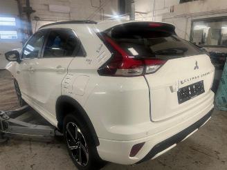 Salvage car Mitsubishi Eclipse Cross Eclipse Cross (GK/GL), SUV, 2017 2.4 16V PHEV 4x4 2022/11
