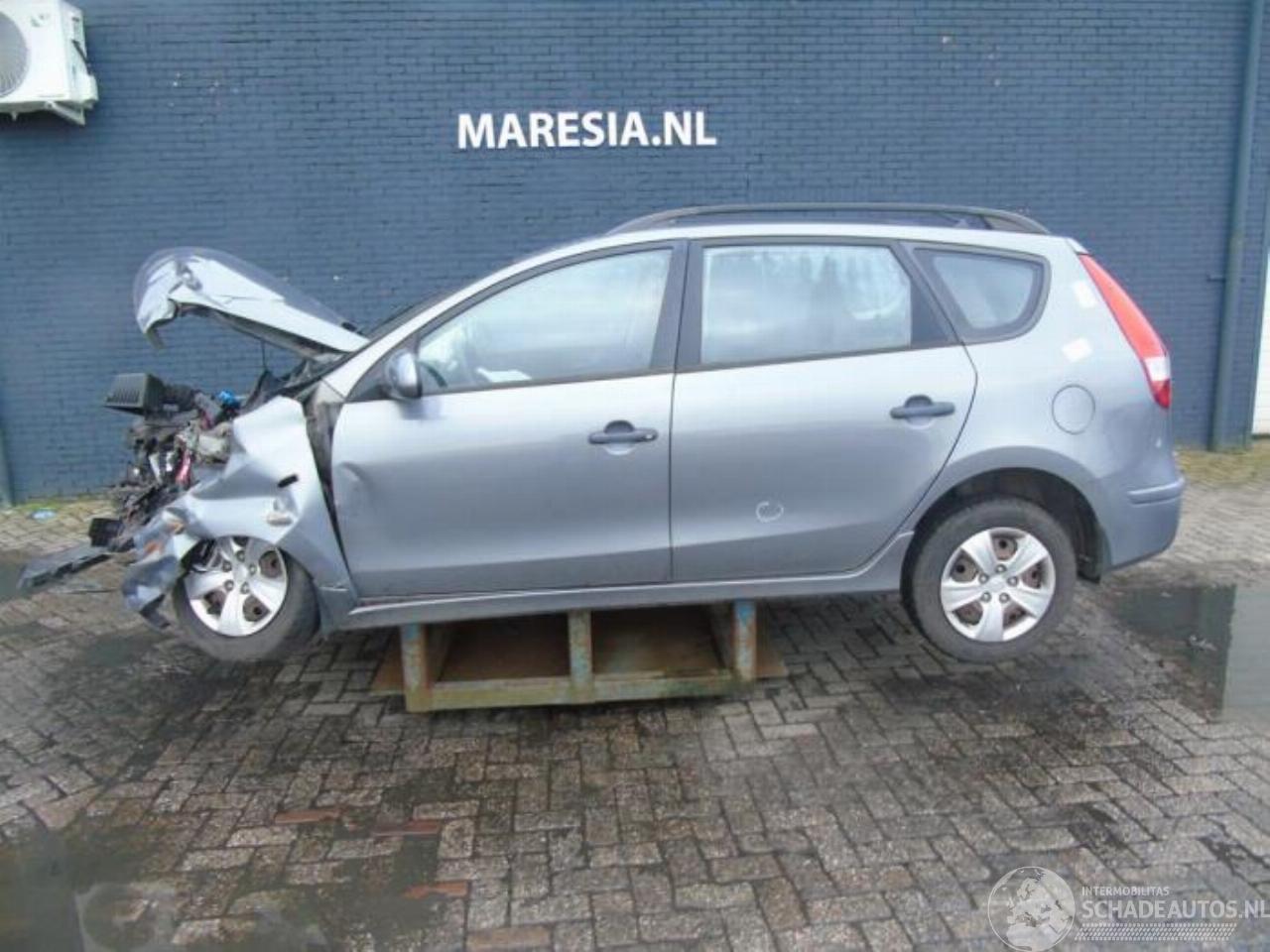 Hyundai I-30 i30 Crosswagon (WWH), Combi, 2007 / 2012 1.4 CVVT 16V