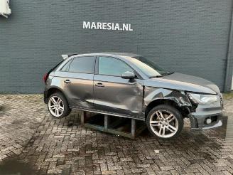 krockskadad bil auto Audi A1 A1 Sportback (8XA/8XF), Hatchback 5-drs, 2011 / 2018 1.4 TFSI 16V 122 2014/11