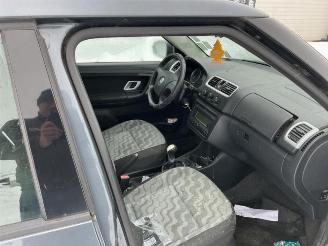 Skoda Fabia Fabia II (5J), Hatchback 5-drs, 2006 / 2014 1.4 TDI 80 picture 6