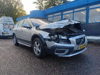 krockskadad bil auto Volvo Xc-70 3.2 Summum 2008/1