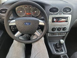 Ford Focus 1.6-16V TREND picture 7