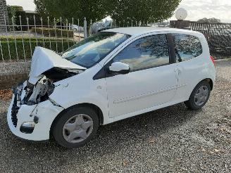 Uttjänta bilar auto Renault Twingo 1.2 2013/11