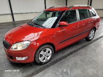 Auto incidentate Skoda Fabia Combi 1.2 TSi 63-KW Drive 2014/4