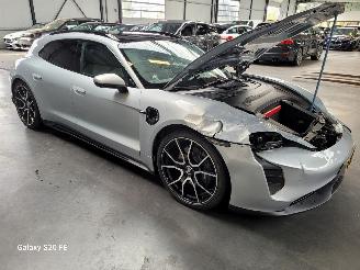 Porsche Taycan Sport Turismo 240-KW 79kwh Automaat picture 3
