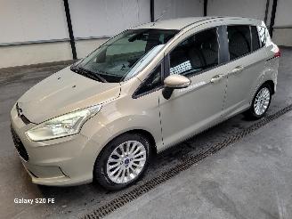 damaged passenger cars Ford B-Max 1.0 EcoBoost 74-KW Titanium 5drs 2012/11