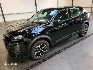 krockskadad bil auto Peugeot 2008 Hybrid 1.2 100-KW Automaat Style 2025/3
