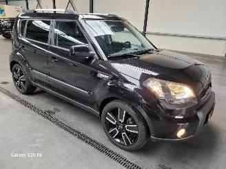 Voiture accidenté Kia Soul 1.6 95-KW BASS 5drs Leder 2012/3