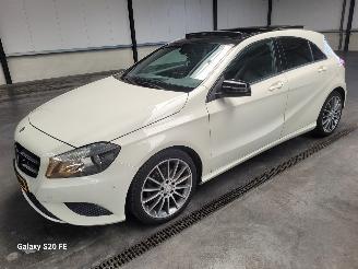 Avarii autoturisme Mercedes A-klasse 180 90-KW 6-Bak Prestige 5drs Panoramadak 2013/6