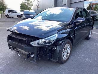 Hyundai I-30 i30 (PDEB5/PDEBB/PDEBD/PDEBE), Hatchback, 2016 1.0 T-GDI 12V picture 1