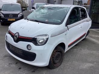krockskadad bil auto Renault Twingo Twingo III (AH), Hatchback 5-drs, 2014 1.0 SCe 70 12V 2016/6