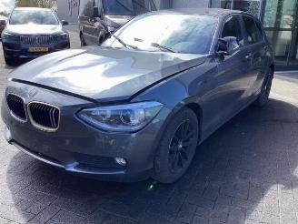 krockskadad bil auto BMW 1-serie 1 serie (F20), Hatchback 5-drs, 2011 / 2019 116d 1.6 16V Efficient Dynamics 2013/10