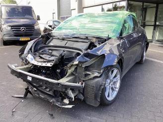 Vrakbiler auto Tesla Model Y Model Y (5YJY), SUV, 2019 RWD 2023/5