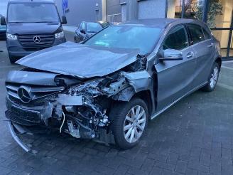 Uttjänta bilar auto Mercedes A-klasse A (W176), Hatchback, 2012 / 2018 1.6 A-180 16V 2013/6