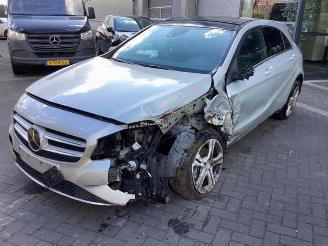 Uttjänta bilar auto Mercedes A-klasse A (W176), Hatchback, 2012 / 2018 1.6 A-200 16V 2012/12